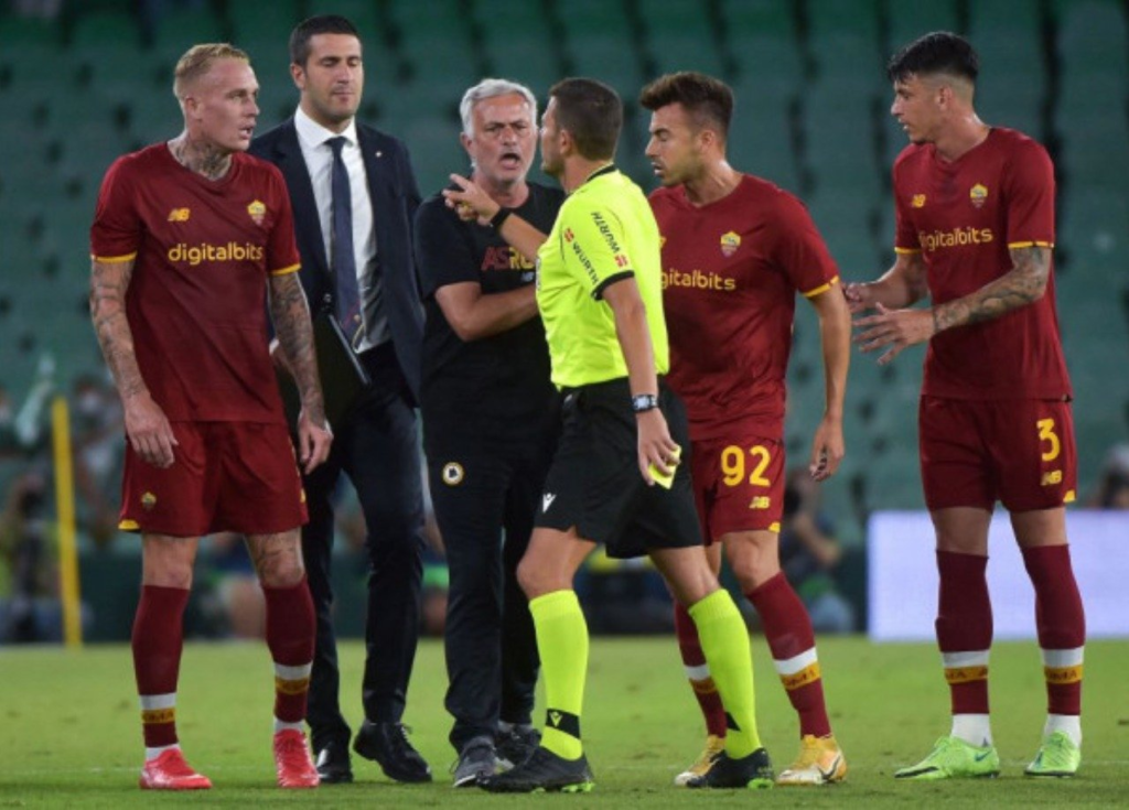 Serie A: Mourinho sent off as Roma receive three red cards, lose 5-2 – Daily Post Nigeria