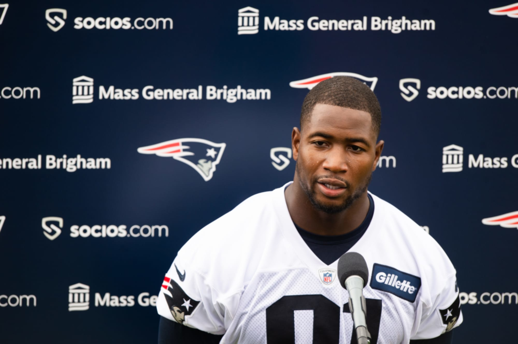 Patriots: Jonnu Smith taking snaps at RB means 2021 will be wild ride – Musket Fire