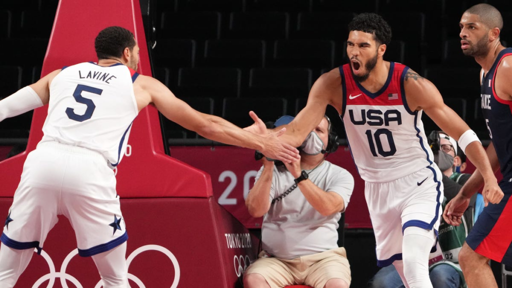 Tokyo Olympics live updates: US mens basketball team wins gold, American stuns in womens marathon – USA TODAY