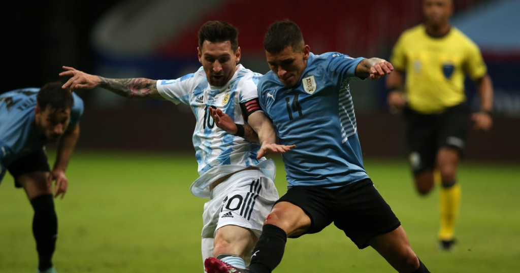 Arsenals chances of signing Lionel Messi explored as midfielder transfer talks are revealed – Football.London