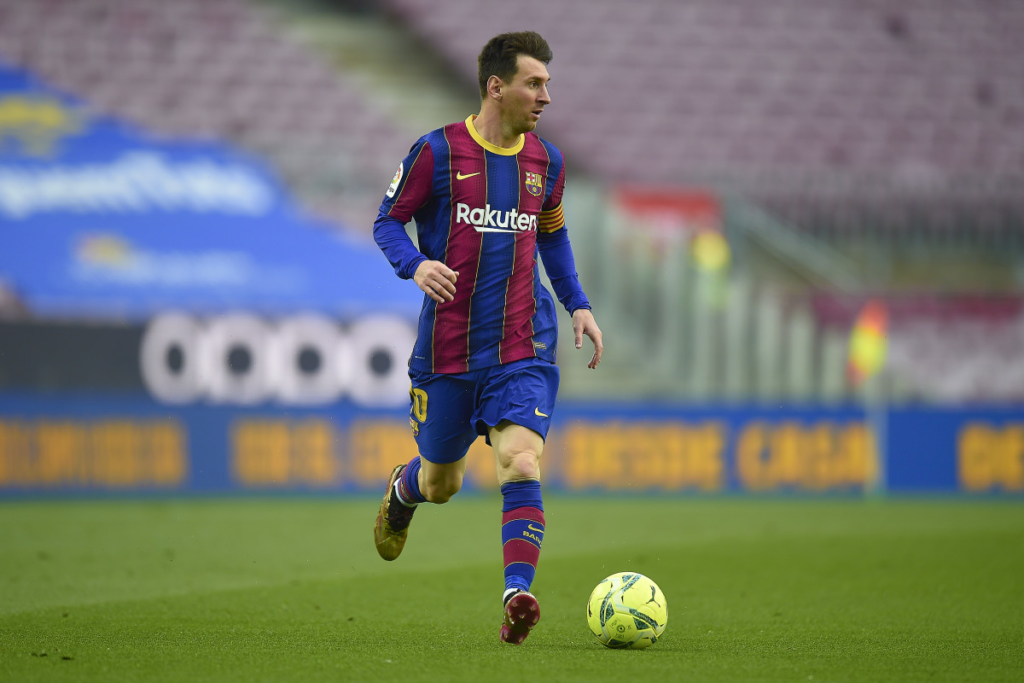 Report: Direct Meeting Between Chelsea & Lionel Messis Camp Set Up Too Late as PSG Close in on Former Barcelona Star – Sports Illustrated