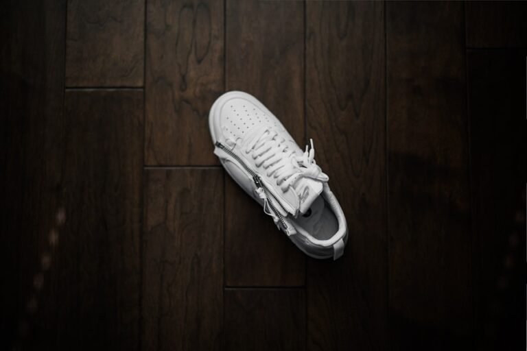 Elevate Your Look with Nike Air Rift Leather: A Fashionista’s Favorite